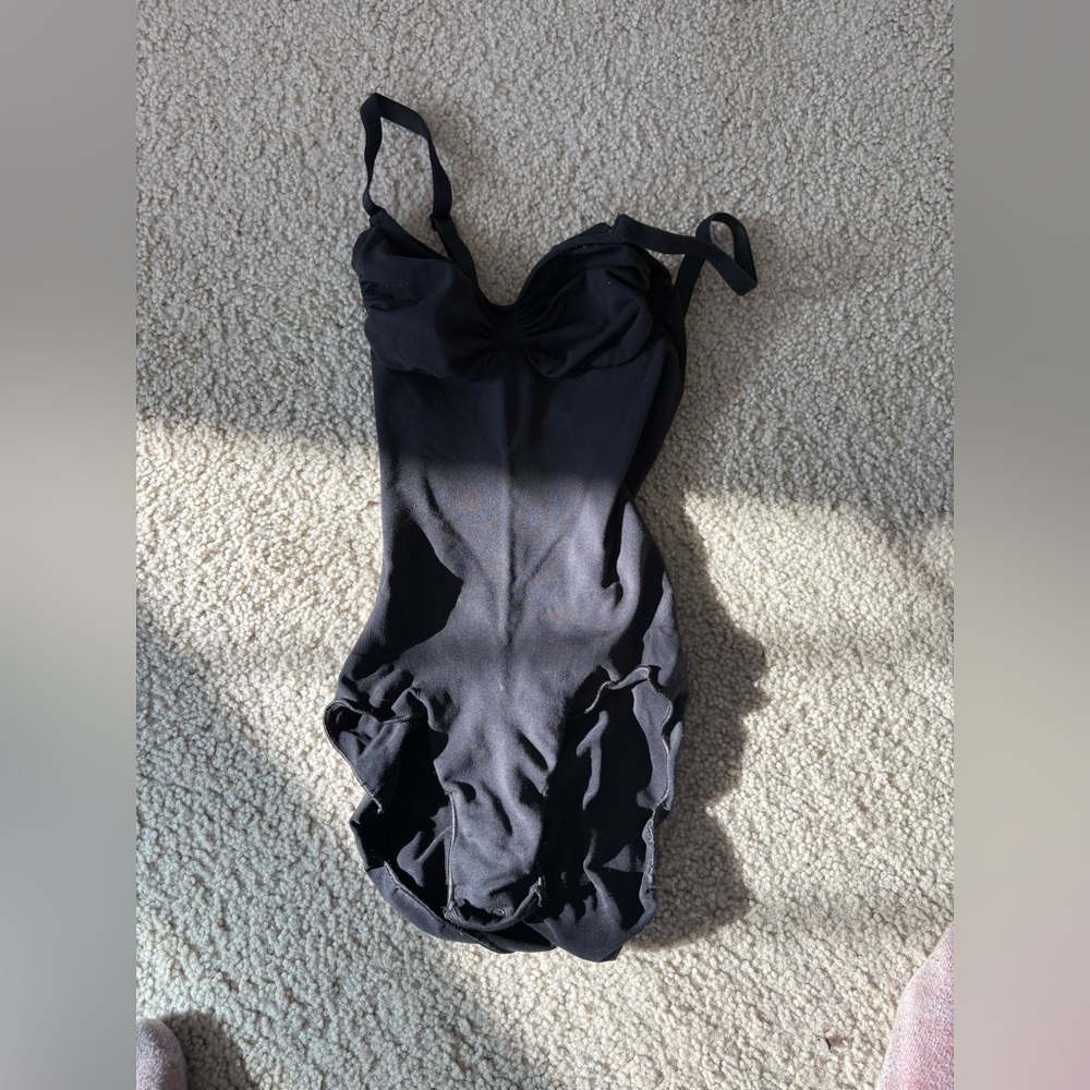 Skims black shapewear bodysuit